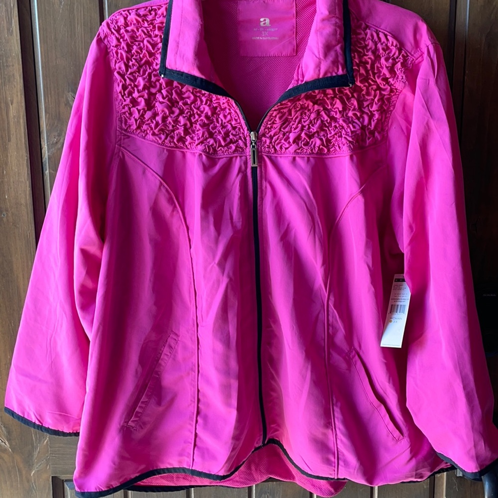 - NWT Activology windbreaker jacket size 3x